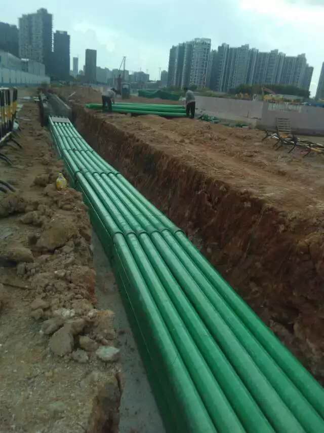 深捷通玻璃鋼電力管施工現場